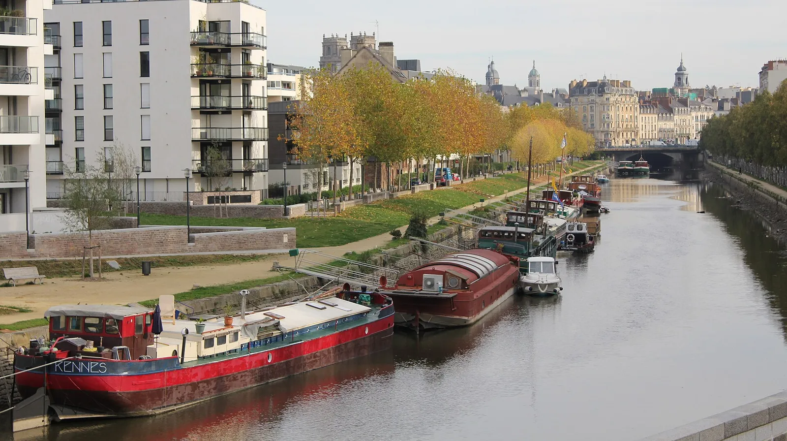 Barges moored on the Vilaine river in Rennes